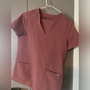 Mineral pink figs scrub set